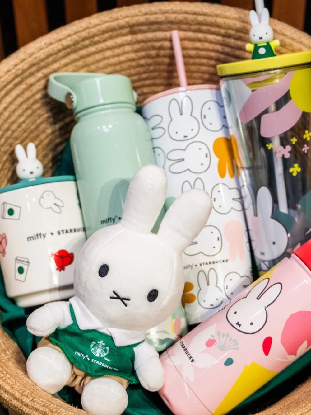 Starbucks Miffy Collab Plush New in Box Limited Edition Sold Out Collectibles